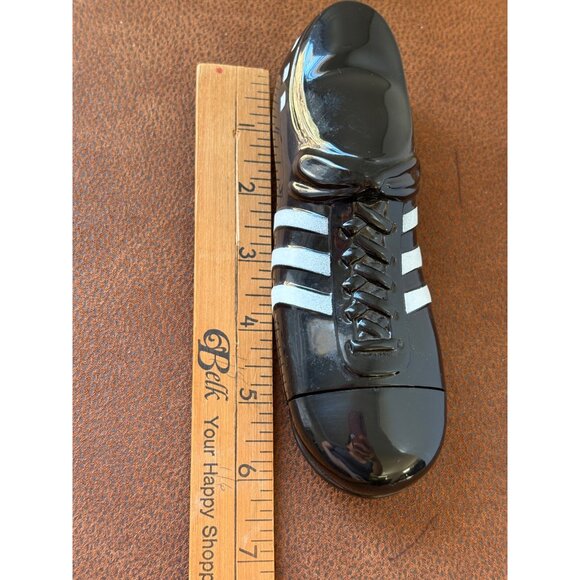 VINTAGE Avon Sure Winner Soccer Shoe Black/White Spicy After Shave Plastic - Picture 6 of 7